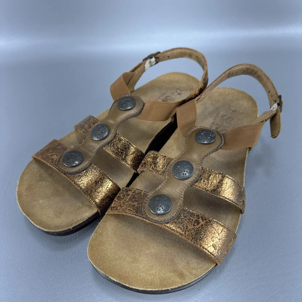 SAS Clover Sandals Womens 10 W Bronze Metallic T Strap Strappy Sling Back Buckle